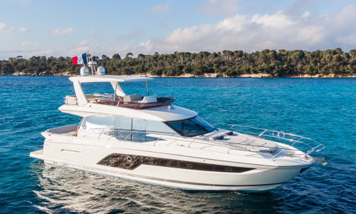 Prestige 590 Flybridge