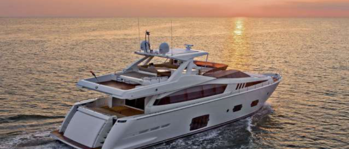 FERRETTI 800